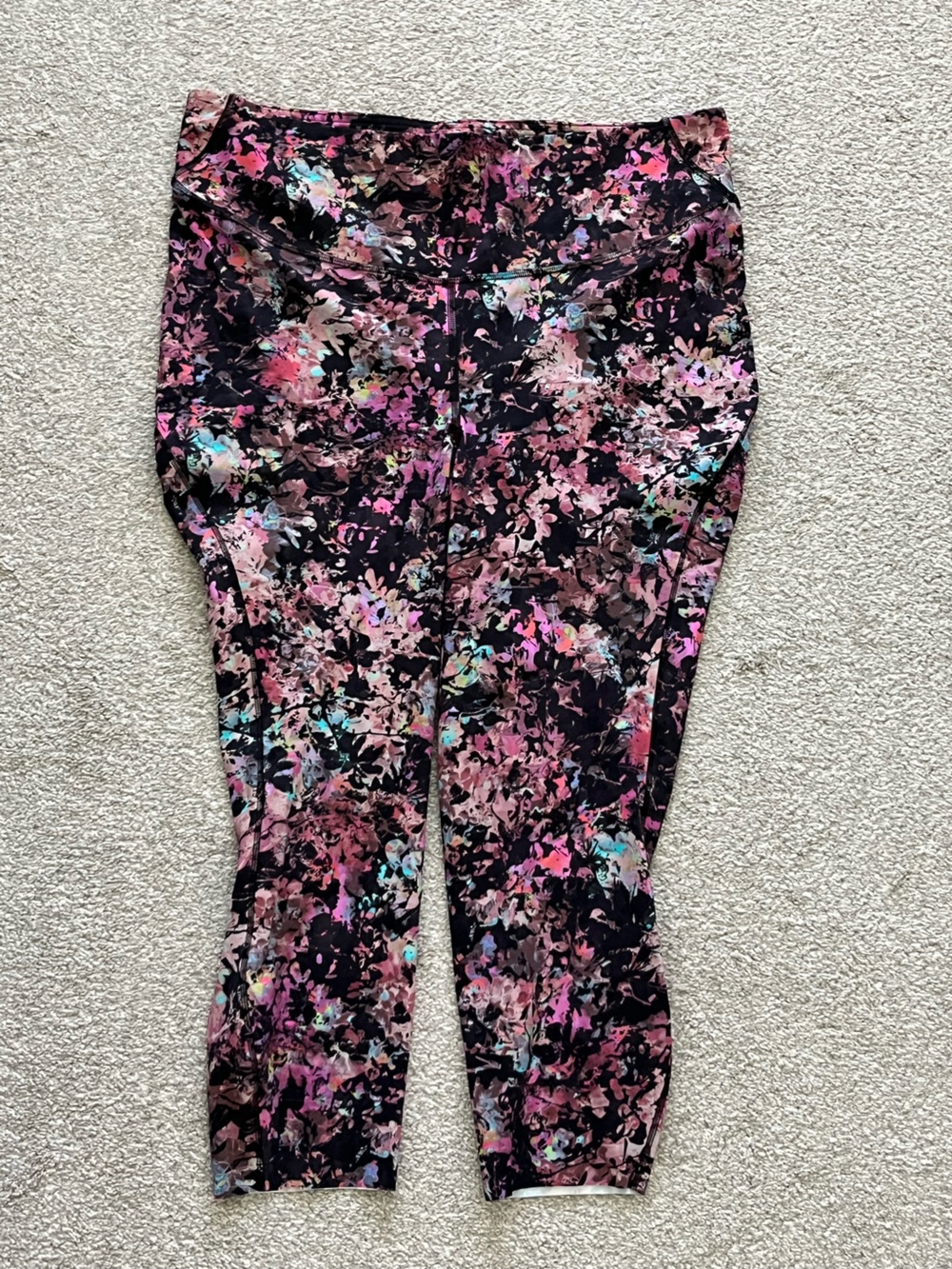 NWOT Lululemon Black Floral Print High-Waist Leggings Size 18
